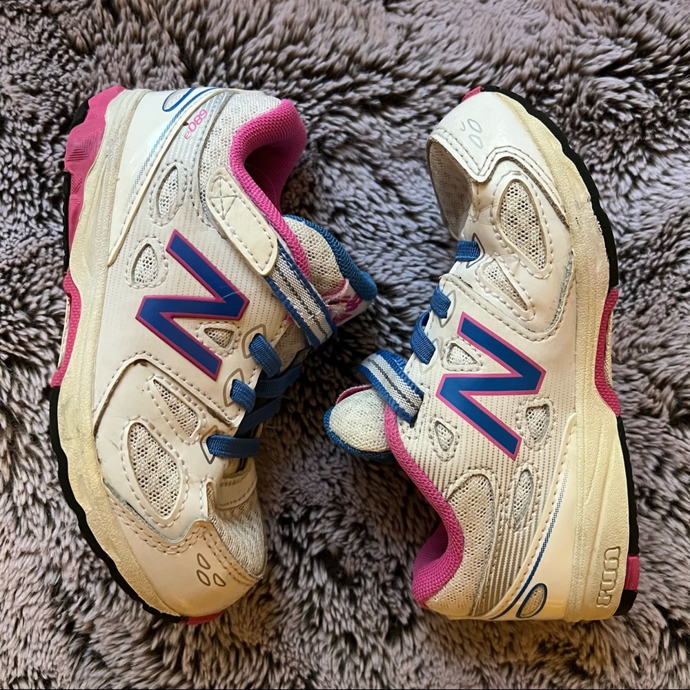 New Balance Shoes White Pink Blue Sneakers Toddler Girl 9.5 M US